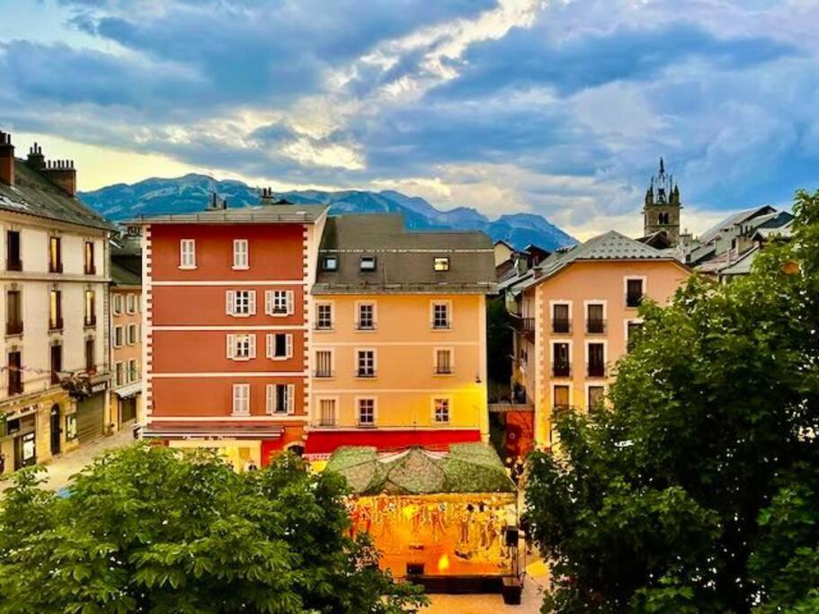 Appartamento Superbe Loft - Centre Historique De Barcelonnette Esterno foto