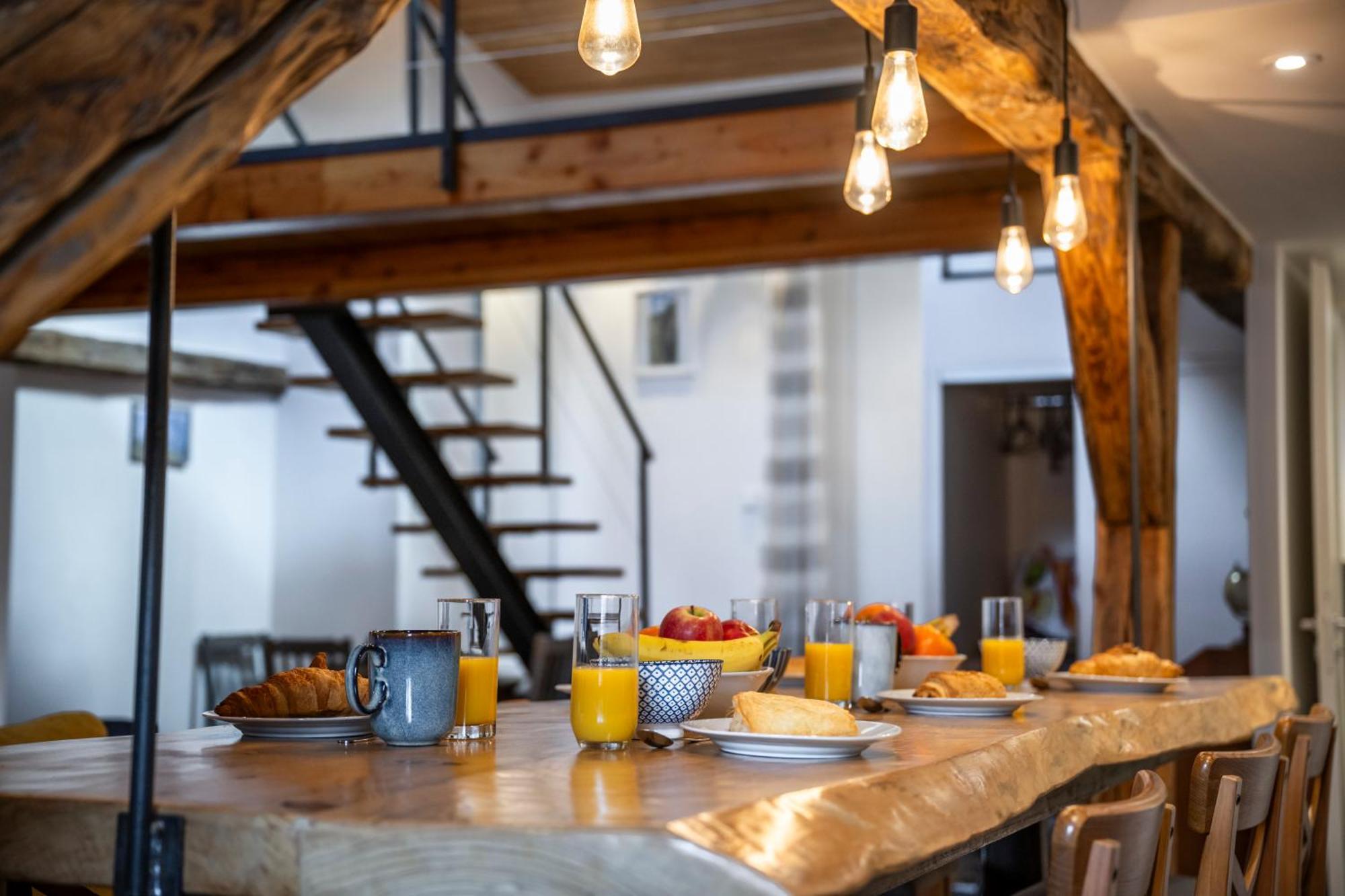 Superbe Loft - Situ Sur La Place Centrale Barcelonnette Esterno foto