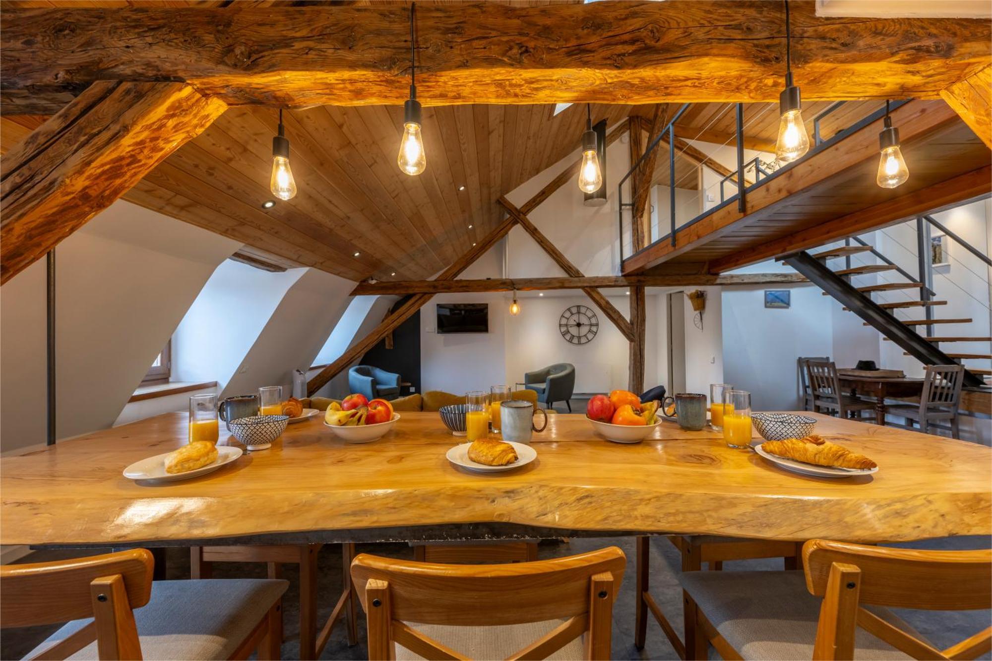 Superbe Loft - Situ Sur La Place Centrale Barcelonnette Esterno foto
