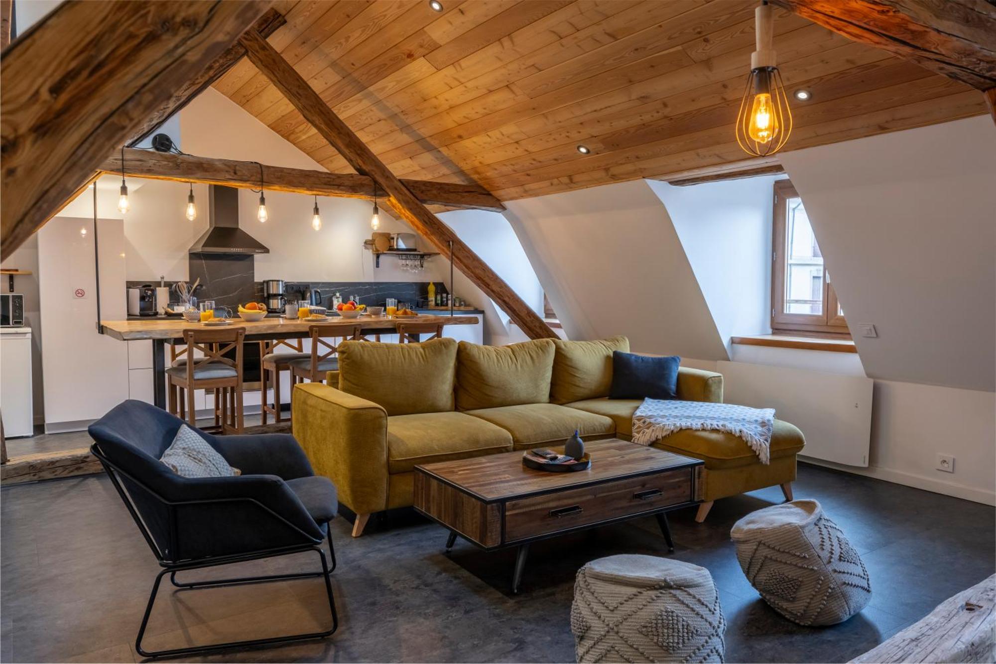 Superbe Loft - Situ Sur La Place Centrale Barcelonnette Esterno foto