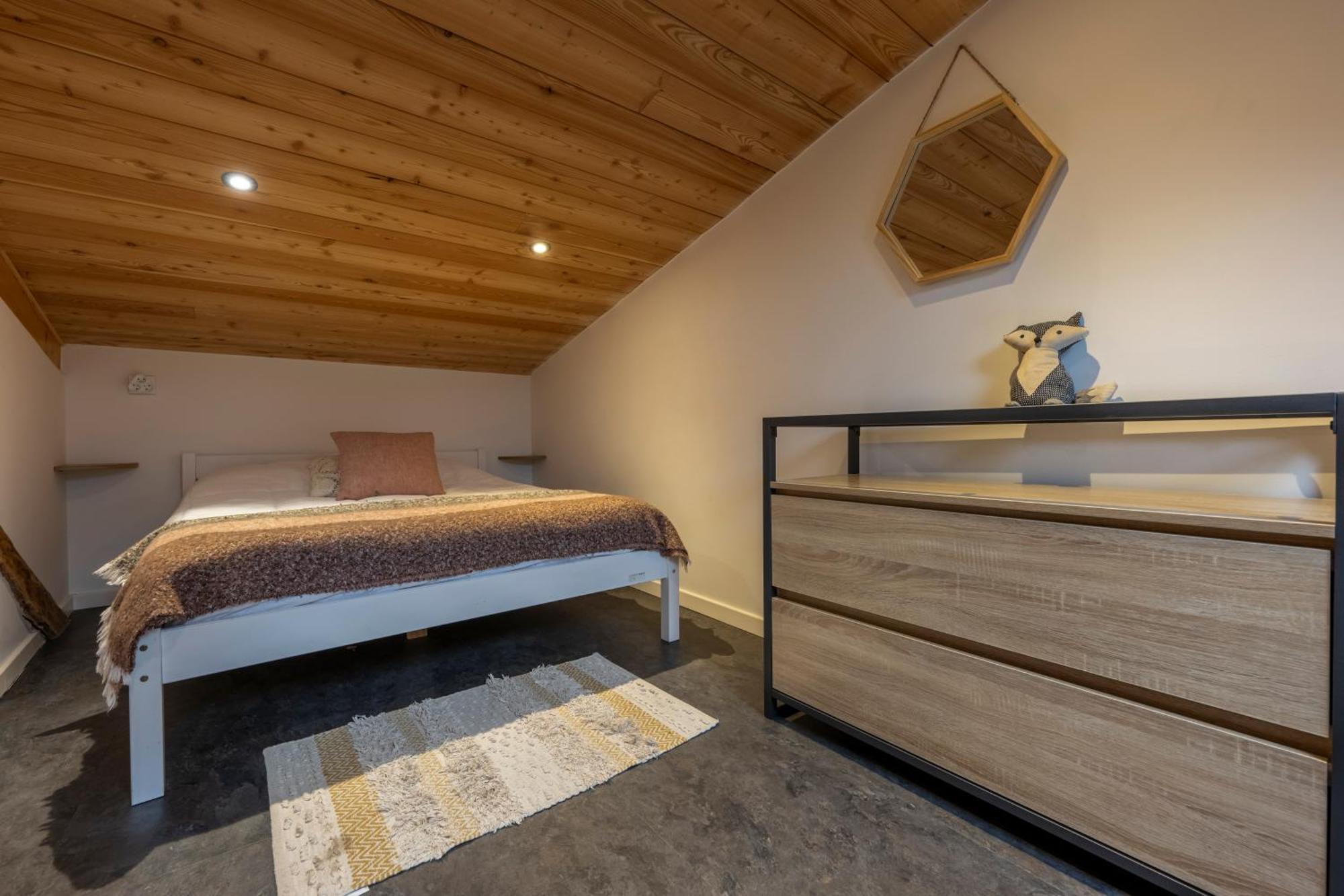 Superbe Loft - Situ Sur La Place Centrale Barcelonnette Esterno foto