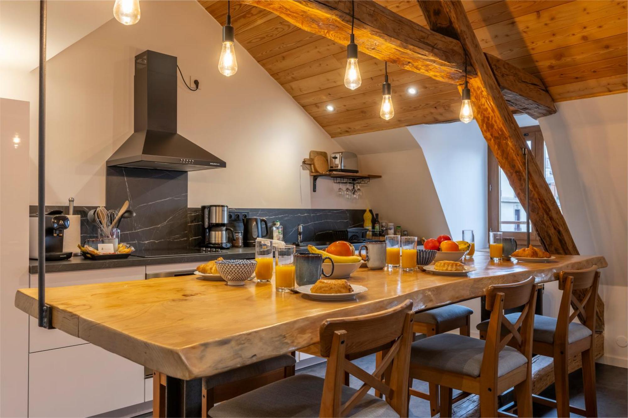 Superbe Loft - Situ Sur La Place Centrale Barcelonnette Esterno foto