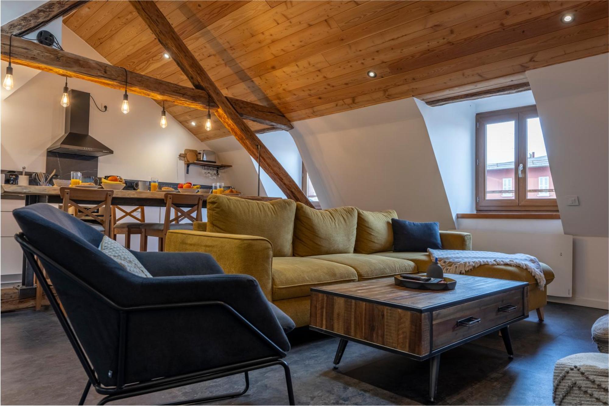 Superbe Loft - Situ Sur La Place Centrale Barcelonnette Esterno foto