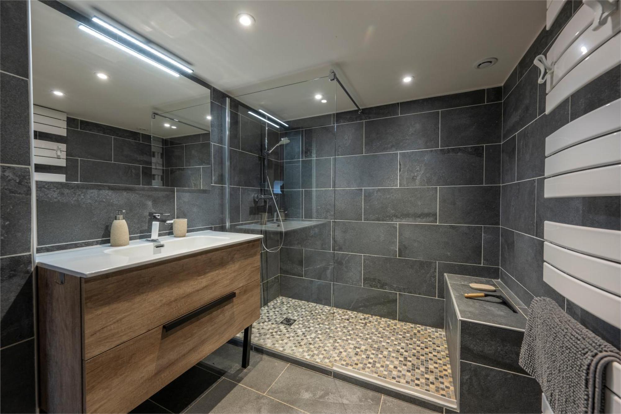Superbe Loft - Situ Sur La Place Centrale Barcelonnette Esterno foto