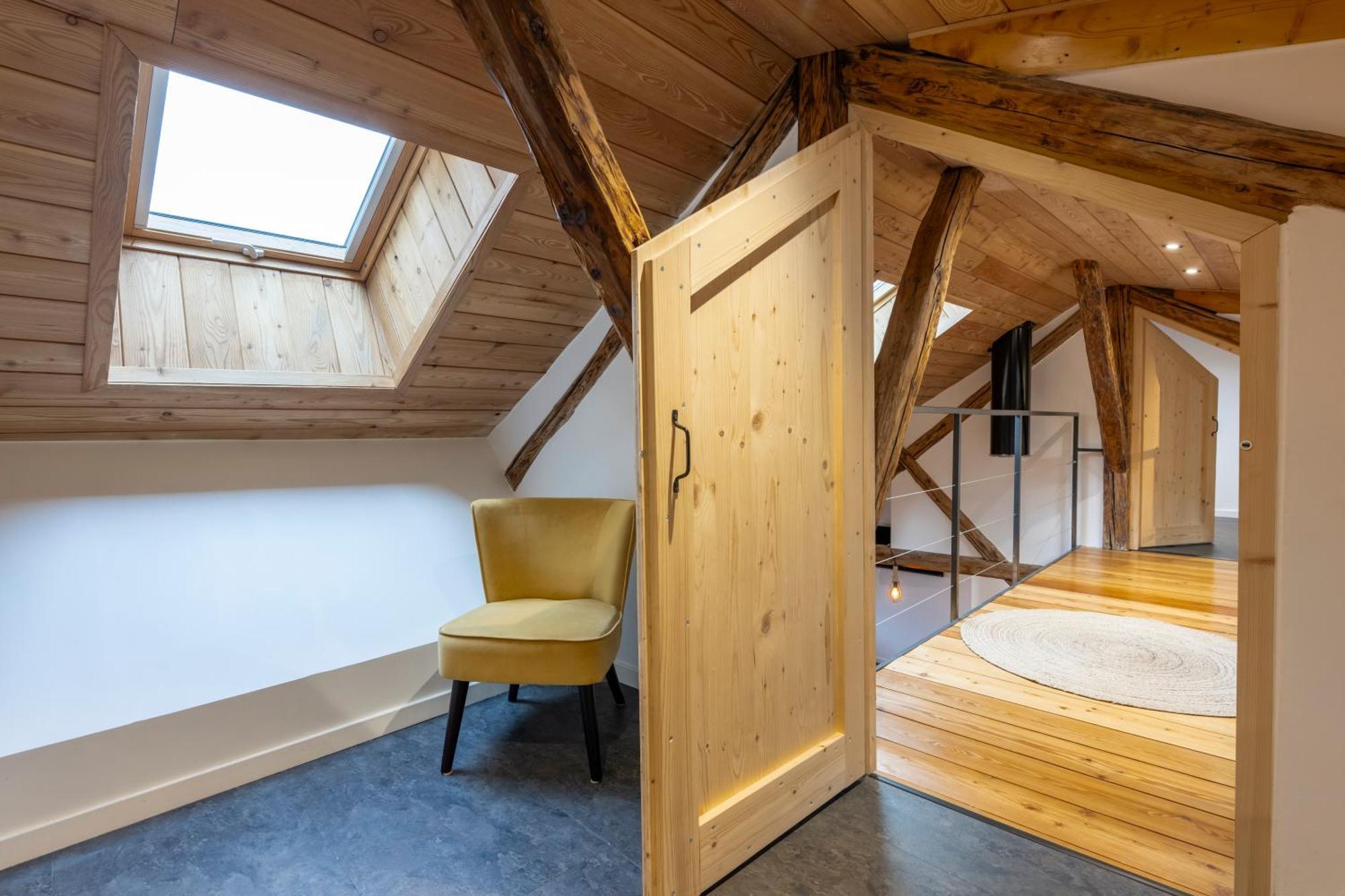Superbe Loft - Situ Sur La Place Centrale Barcelonnette Esterno foto